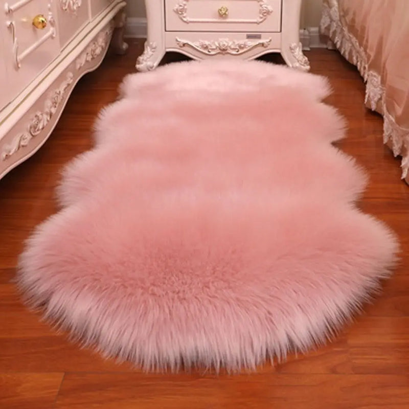 Faux Sheepskin Rug - Macio e Decorativo